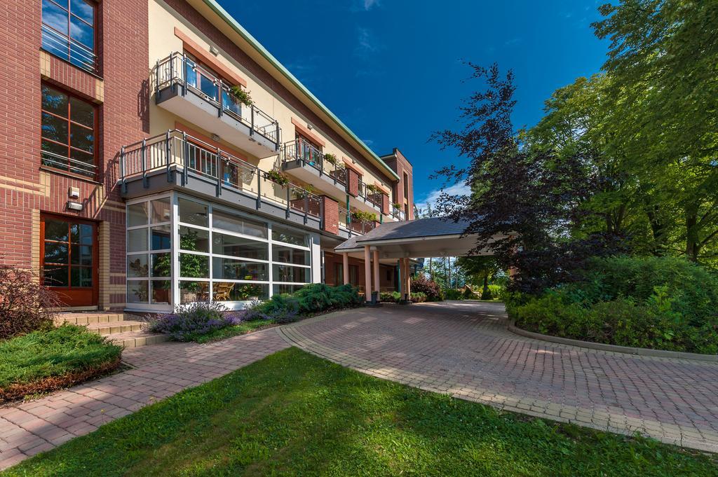 April Hotel Panorama Рихнов над Кнежноу Екстериор снимка